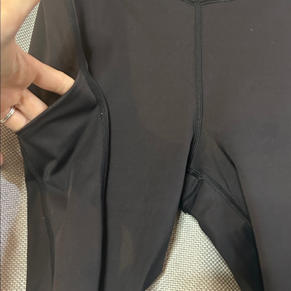 Athleta Ultimate Stash Pocket 7/8 Tight Black Leggings Size Large - Picture 7 of 9